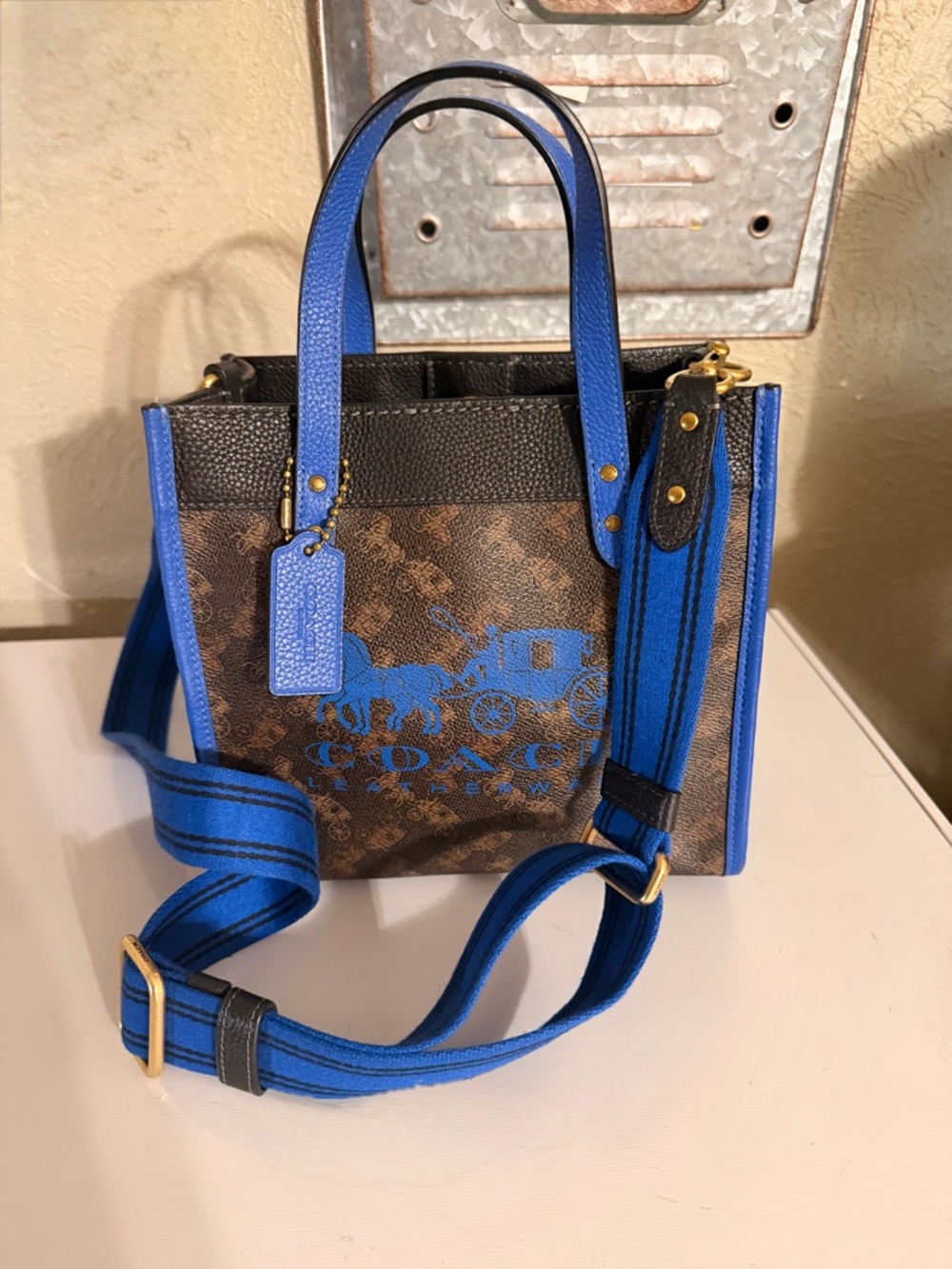 Coach leather carriage tote with blue trim 💙